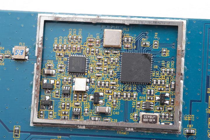 tinly micro electronic circuits inside a mobile phone